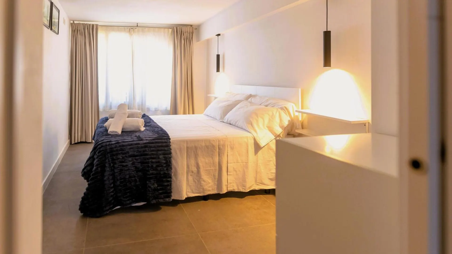 Suitur Beachfront Apartment Roc De Sant Gaieta Roda de Bera